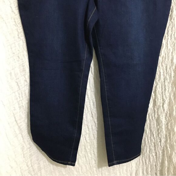 Avenue NWT Denim “Skinny” Dark Blue Size 20 Petite - Picture 4 of 10